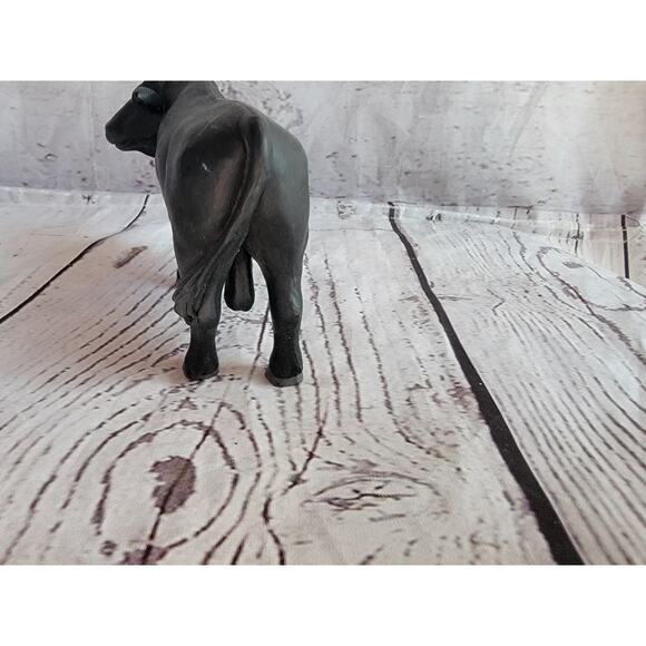 Terra by Battat Farm Animal Black Angus Bull Cow Toy PVC Rubber Realistic Figure - Picture 6 of 7